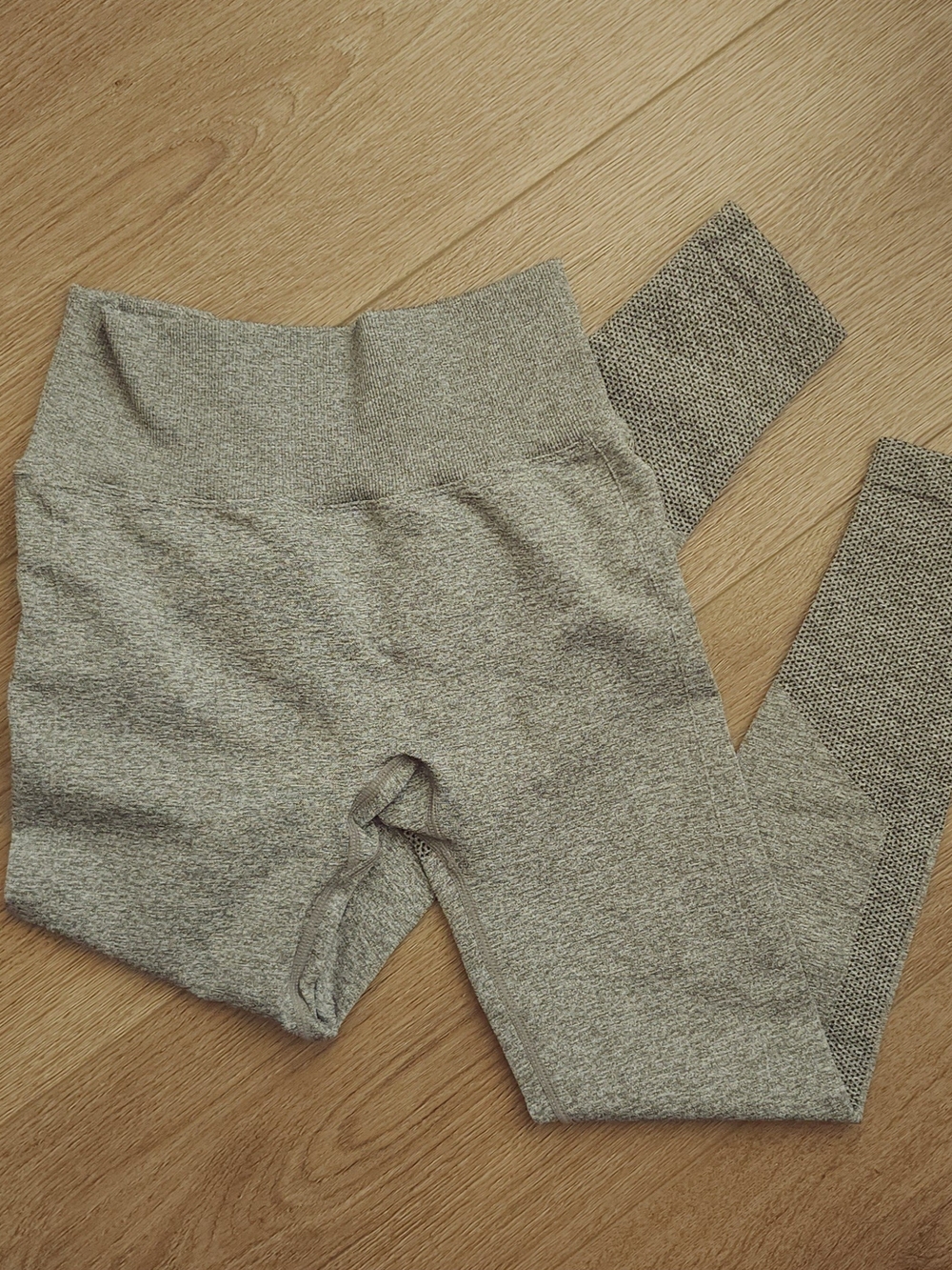 Scrunch-Butt High Waist Leggings - Picture 4 of 6